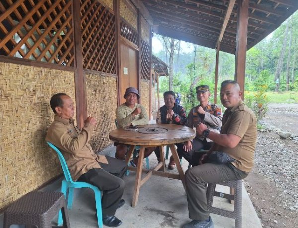 Patroli Persambangan Pada Destinasi Wisata Pabin Jagawana Bersama Polhutmob Banyuwangi Barat